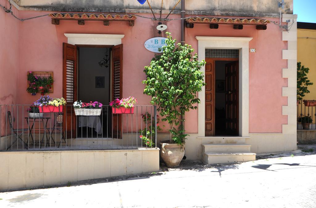 Il Giardino Di Pietra Bed and Breakfast Noto Exteriör bild